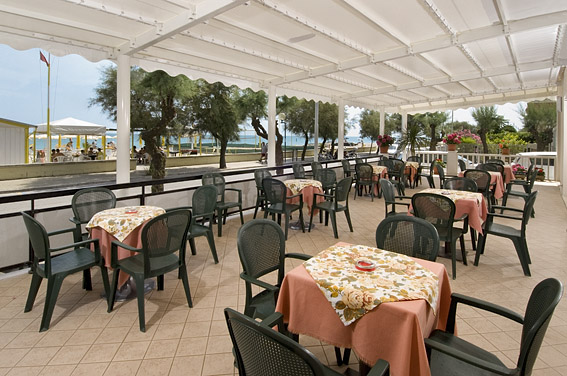 Hotel Rex sul mare a Senigallia
