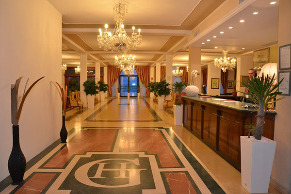 Reception Grand Hotel Montesilvano