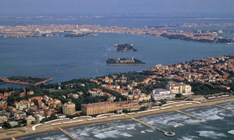 Lido di Venezia Tra Mare e Laguna