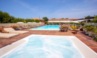 33€ A NOTTE 4 PERSONE COMPRESE IN PIAZZOLA PER MAX 3 GIORNI